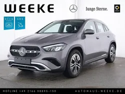 Grau Gebraucht 2024 Mercedes GLA180 Advanced SUV | 38.980 € (Fairer Preis)