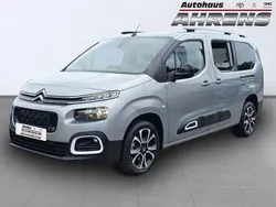 Grau Gebraucht 2023 Citroën Berlingo Shine Van / Kleinbus | 27.900 € (Teuer)