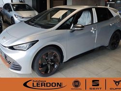 Silber Neu 2025 Cupra Born Kleinwagen | 34.630 € (Superpreis)