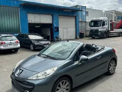 Grau Gebraucht 2007 Peugeot 207 CC Cabrio | 2.850 €