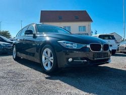 Schwarz Gebraucht 2013 BMW 318 Sport Line Limousine | 9.990 € (Guter Preis)
