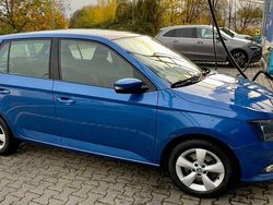 Blau Gebraucht 2016 Skoda Fabia Ambition Limousine | 6.700 € (Fairer Preis)