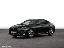 Black sapphire metallic Gebraucht 2025 BMW 220 Shadowline Coupé | 42.214 € (Fairer Preis)