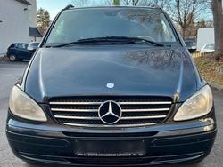 Schwarz Gebraucht 2005 Mercedes Viano Van / Kleinbus | 4.900 € (Fairer Preis)