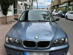 Blau Gebraucht 2002 BMW 316 Limousine | 2.700 €