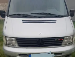 Silber Gebraucht 2000 Mercedes V220 Van / Kleinbus | 3.500 € (Guter Preis)