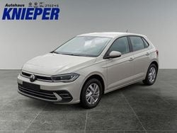 Grau Gebraucht 2024 VW Polo Style Limousine | 24.800 € (Etwas zu teuer)