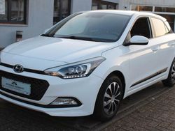 Weiß Gebraucht 2017 Hyundai i20 Passion Kleinwagen | 8.290 € (Fairer Preis)