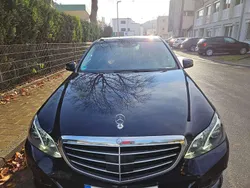 Blau Gebraucht 2016 Mercedes E300 Avantgarde Limousine | 16.700 € (Teuer)