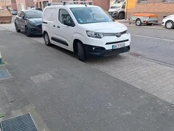 Weiß Gebraucht 2021 Toyota Proace City Van | 16.500 € (Teuer)