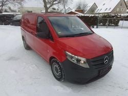 Rot Gebraucht 2016 Mercedes Vito Van | 6.300 € (Superpreis)