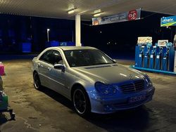 Silber Gebraucht 2006 Mercedes C200 Limousine | 3.200 € (Fairer Preis)