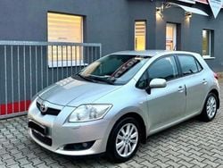 Silber Gebraucht 2007 Toyota Auris Limousine | 6.000 € (Etwas zu teuer)