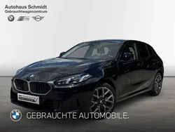 Saphirschwarz Gebraucht 2024 BMW 120 Sport Line Kleinwagen | 32.660 € (Guter Preis)