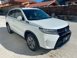 Weiß Neu 2024 Suzuki Vitara Comfort SUV | 25.990 € (Fairer Preis)