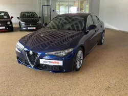 Blau Gebraucht 2016 Alfa Romeo Giulia Super Limousine | 19.700 €