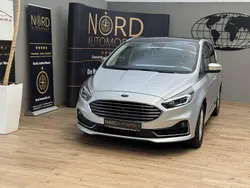 Silber Gebraucht 2022 Ford S-MAX Titanium Van / Kleinbus | 21.980 € (Guter Preis)