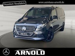 Grau (graphitgrau) Gebraucht 2024 Mercedes V300 Style Van / Kleinbus | 72.750 € (Fairer Preis)