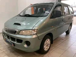 Grün Gebraucht 2009 Hyundai H-1 Van / Kleinbus | 3.000 €