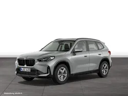 Spacesilber metallic Gebraucht 2024 BMW X1 Shadowline SUV | 43.394 € (Fairer Preis)