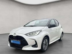 Weiß Gebraucht 2024 Toyota Yaris Hybrid Comfort Limousine | 25.490 € (Fairer Preis)