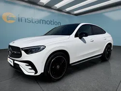 Weiß Gebraucht 2024 Mercedes GLC200 SUV | 62.999 €