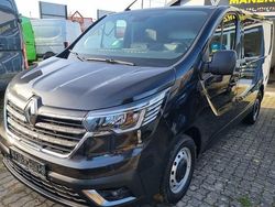 Schwarz Gebraucht 2023 Renault Trafic Komfort Van / Kleinbus | 25.990 € (Guter Preis)