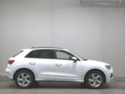 Weiss Gebraucht 2021 Audi Q3 Advanced SUV | 22.980 € (Fairer Preis)