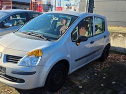 Silber Gebraucht 2005 Renault Modus Van / Kleinbus | 2.999 € (Teuer)