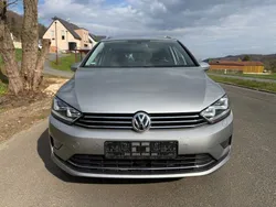 Silber Gebraucht 2016 VW Golf Sportsvan Highline Van / Kleinbus | 13.600 € (Guter Preis)