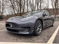 Grau Gebraucht 2022 Tesla Model 3 RWD Limousine | 24.990 € (Guter Preis)
