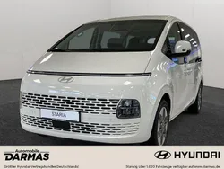 Creamy white Gebraucht 2025 Hyundai Staria Trend Van | 40.990 €