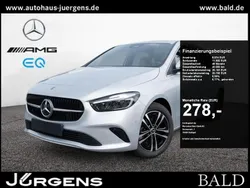 Silber iridiumsilber metallic Gebraucht 2024 Mercedes B250e Progressive Van / Kleinbus | 29.570 € (Guter Preis)