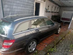 Grau Gebraucht 2011 Mercedes C220 Kombi | 6.800 €