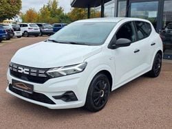 Weiß Gebraucht 2023 Dacia Sandero Essentiel Kleinwagen | 13.480 € (Guter Preis)