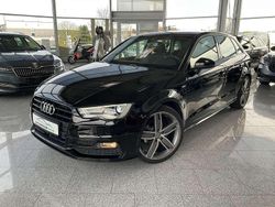 Brillantschwarz Gebraucht 2016 Audi A3 Sportback Ambition Kleinwagen | 18.890 € (Fairer Preis)