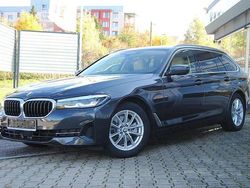 Grau Gebraucht 2021 BMW 520 M Sport Kombi | 27.990 € (Superpreis)