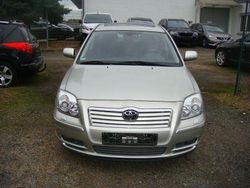 Silber Gebraucht 2006 Toyota Avensis Executive Limousine | 2.600 € (Guter Preis)