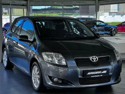 Grau Gebraucht 2007 Toyota Auris Executive Limousine | 5.999 € (Fairer Preis)