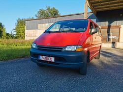 Rot Gebraucht 2000 Toyota HiAce Van / Kleinbus | 6.900 €