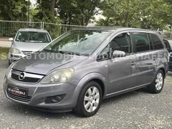 Grau Gebraucht 2007 Opel Zafira Sport Van / Kleinbus | 3.199 € (Fairer Preis)