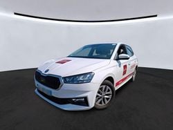 Candyweiss Gebraucht 2022 Skoda Fabia Ambition Limousine | 10.290 € (Superpreis)