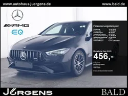 Schwarz kosmosschwarz metallic Gebraucht 2024 Mercedes CLA35 AMG AMG Coupé | 48.490 € (Guter Preis)