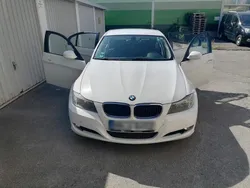 Weiß Gebraucht 2011 BMW 316 Limousine | 7.500 €