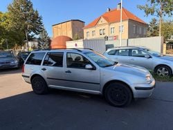 Silber Gebraucht 2004 VW Golf IV Kombi | 1.500 € (Guter Preis)