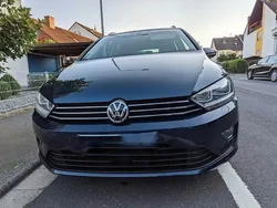 Blau Gebraucht 2014 VW Golf Sportsvan Comfortline Van / Kleinbus | 10.800 € (Fairer Preis)