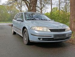 Silber Gebraucht 2002 Renault Laguna II Kombi | 1.450 €
