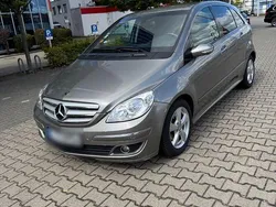 Grau Gebraucht 2006 Mercedes B180 Van / Kleinbus | 3.800 € (Fairer Preis)