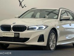 Weiß Gebraucht 2024 BMW 320 Comfort Edition Limousine | 34.799 € (Superpreis)