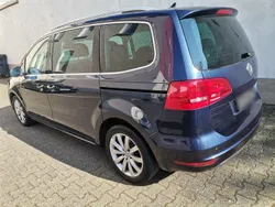 Blau Gebraucht 2013 VW Sharan Highline Van / Kleinbus | 11.300 € (Fairer Preis)